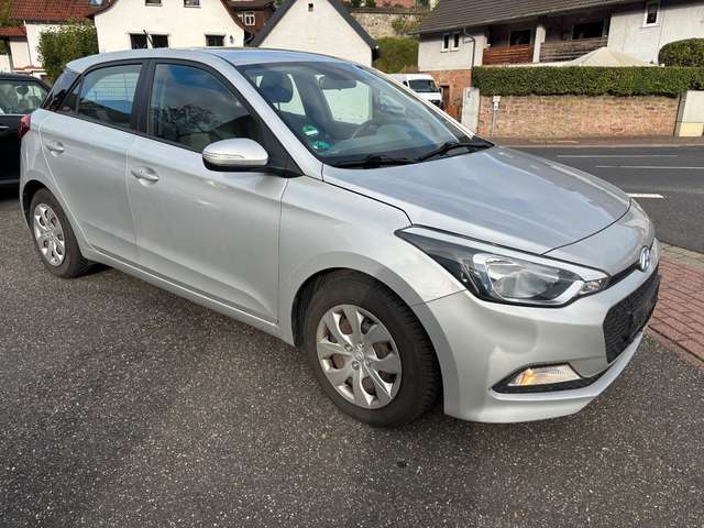 Imagine Hyundai i20 Classic
