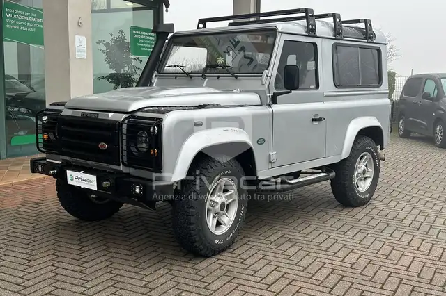 Land Rover Defender Defender 90 2.4 TD4 Station Wagon SE