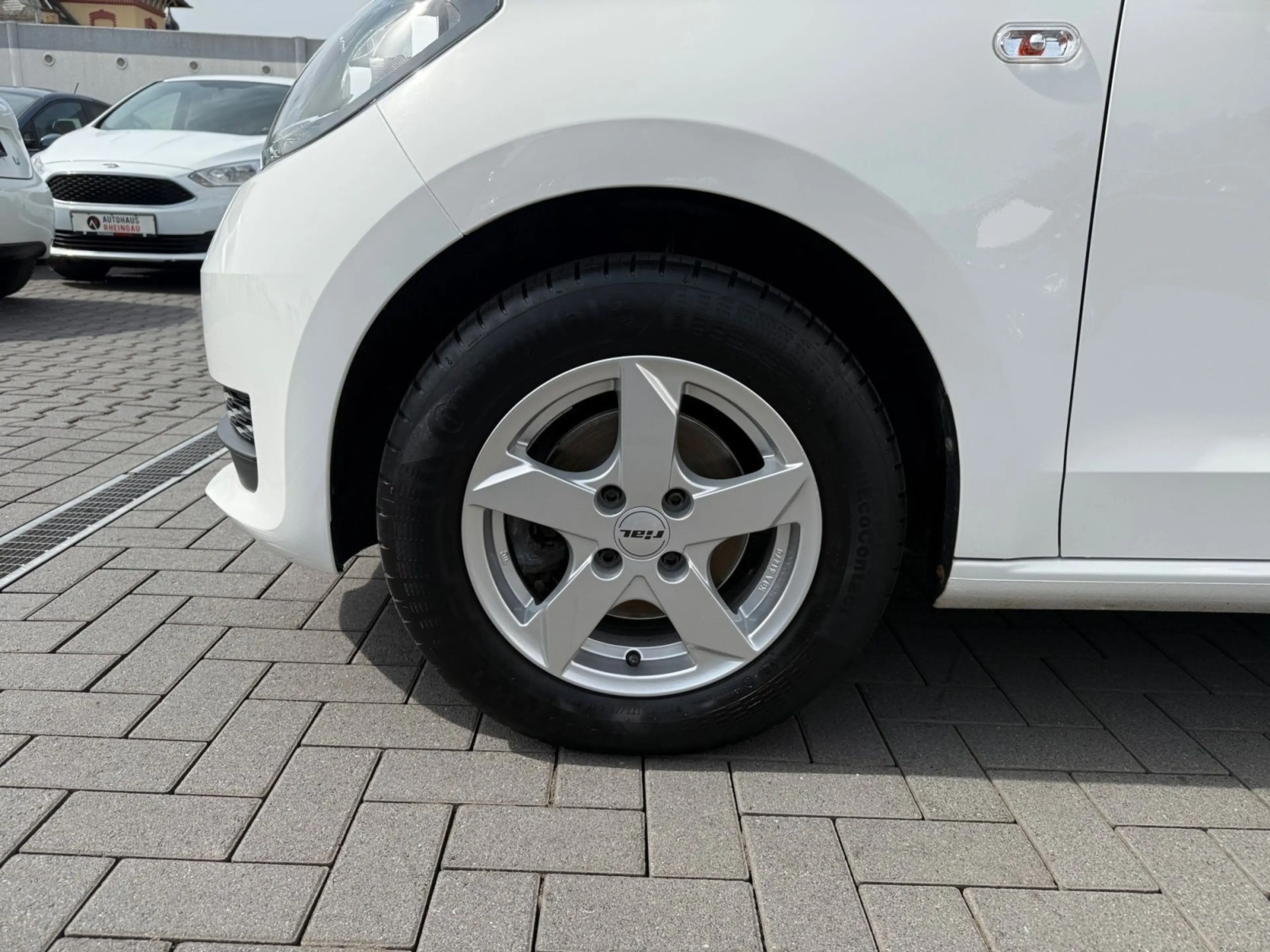 Skoda Citigo 1.0 Active — photo 9