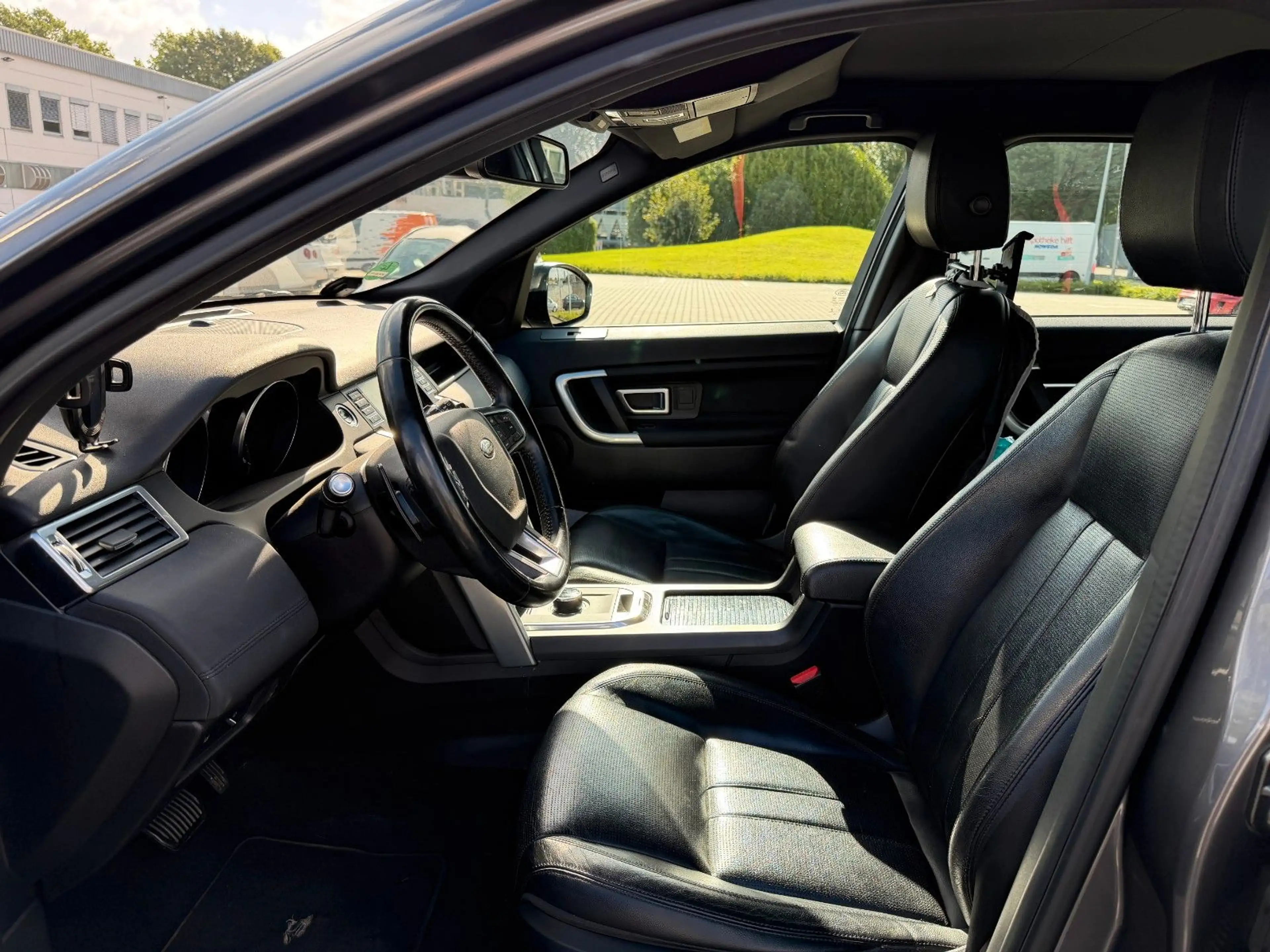 Land Rover Discovery Sport HSE *Leder*Panorama*360°*Keyless — photo 15