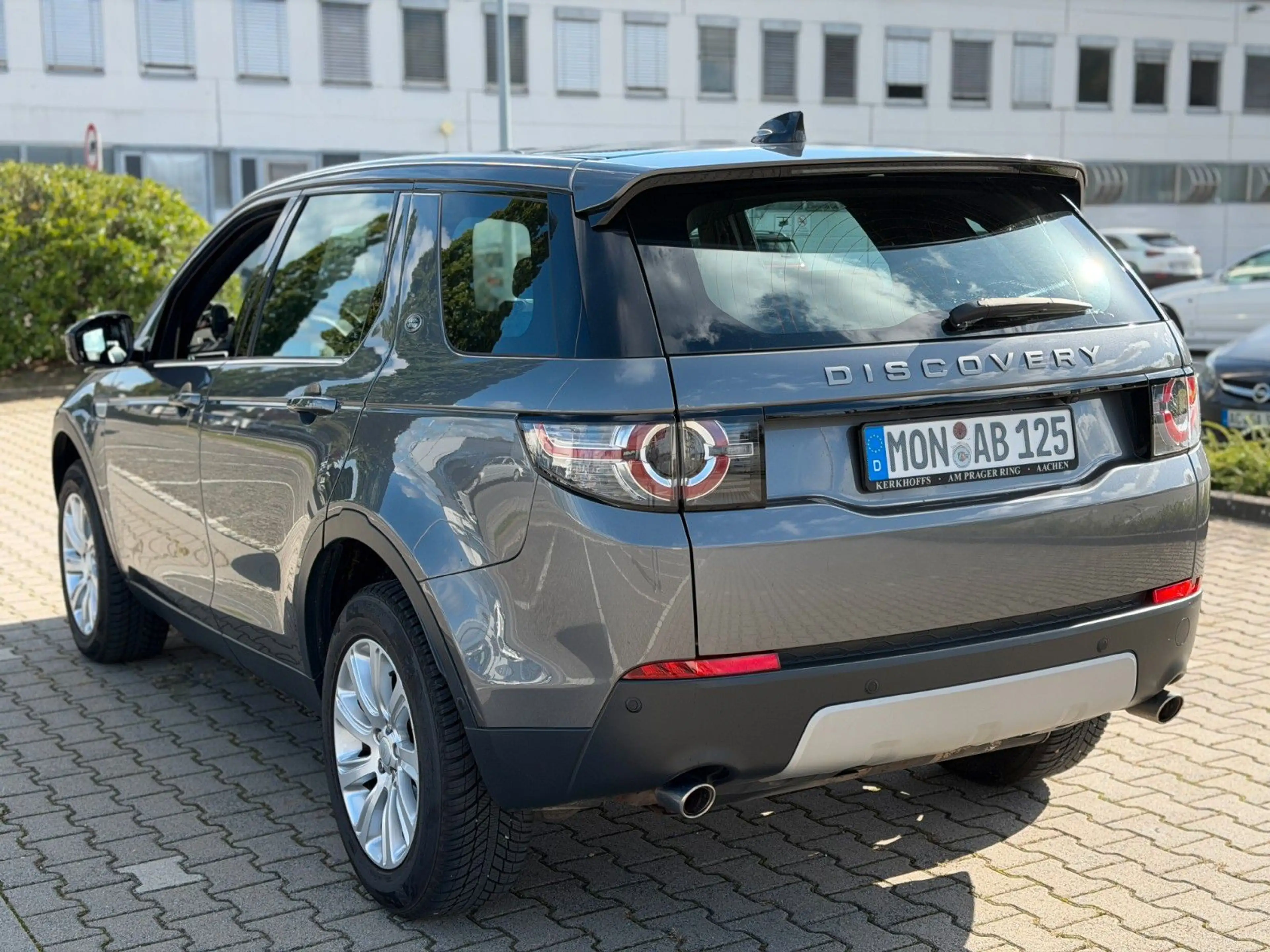 Land Rover Discovery Sport HSE *Leder*Panorama*360°*Keyless — photo 11