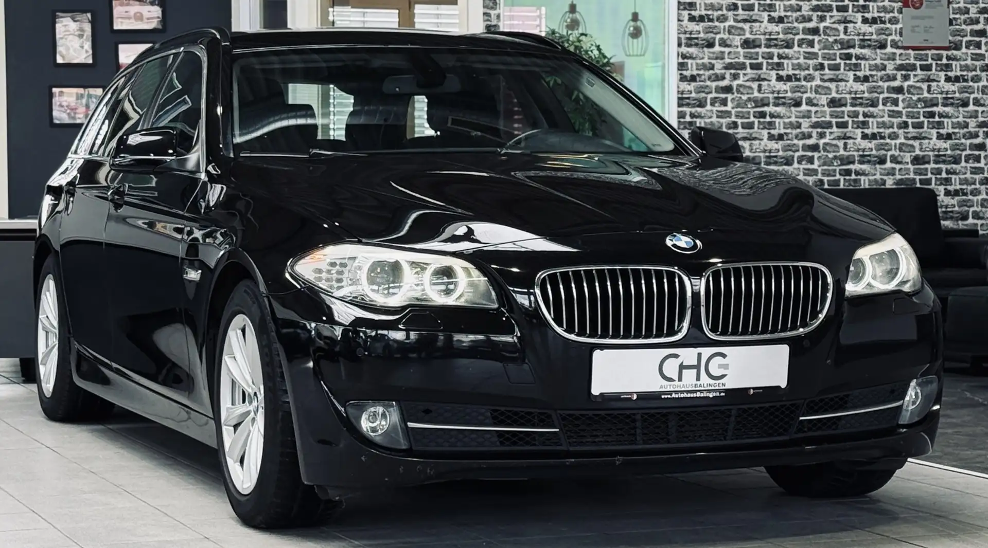 BMW 525 d NAVI|HiFi|SHZ|Bi-XENON|PDC|TEMP|M-FAHRWERK Noir - 1