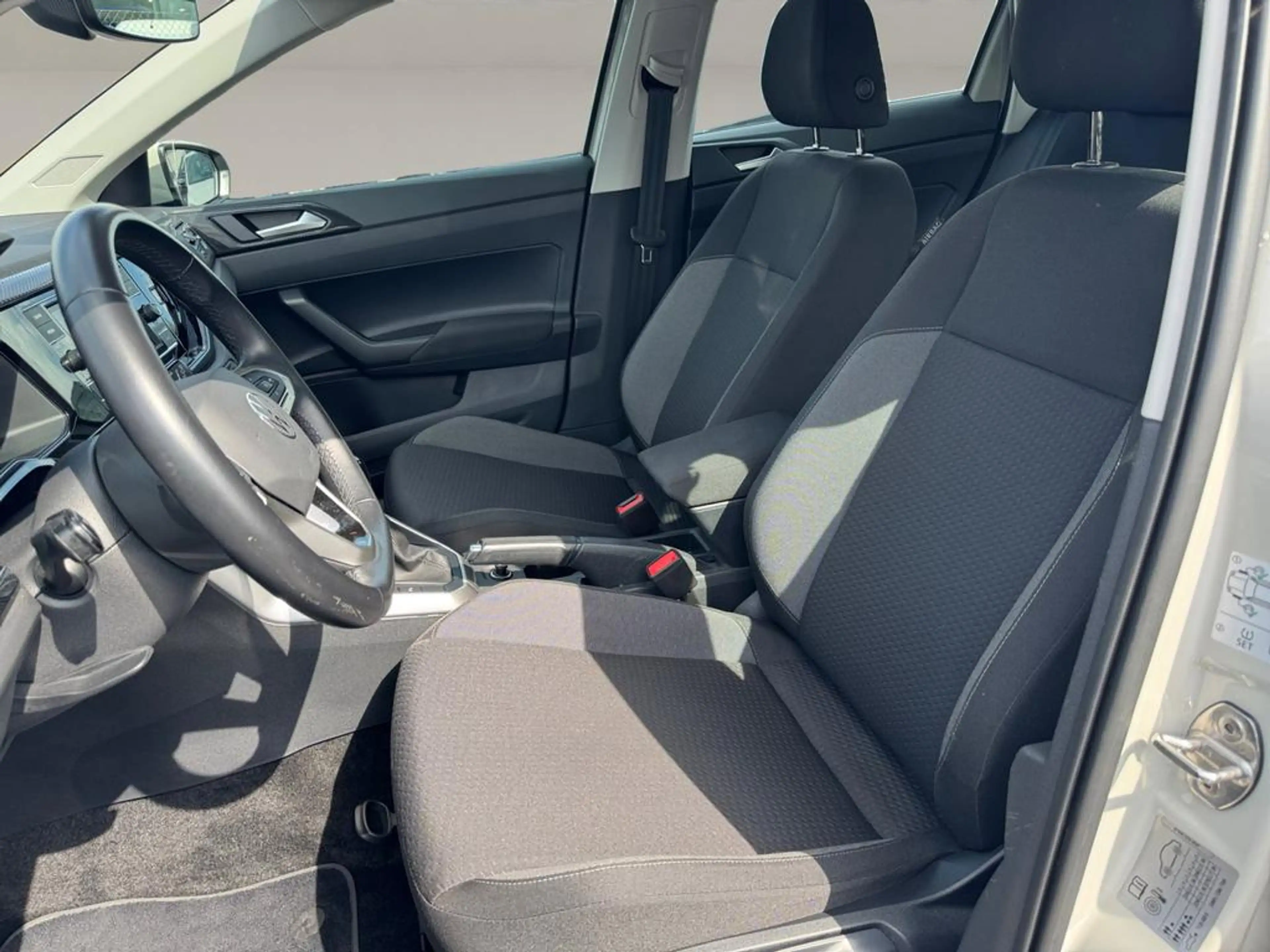 Volkswagen Polo Polo Life 1.0 TSI 70 kW (95 ch) 5 vitesses manuel — photo 5