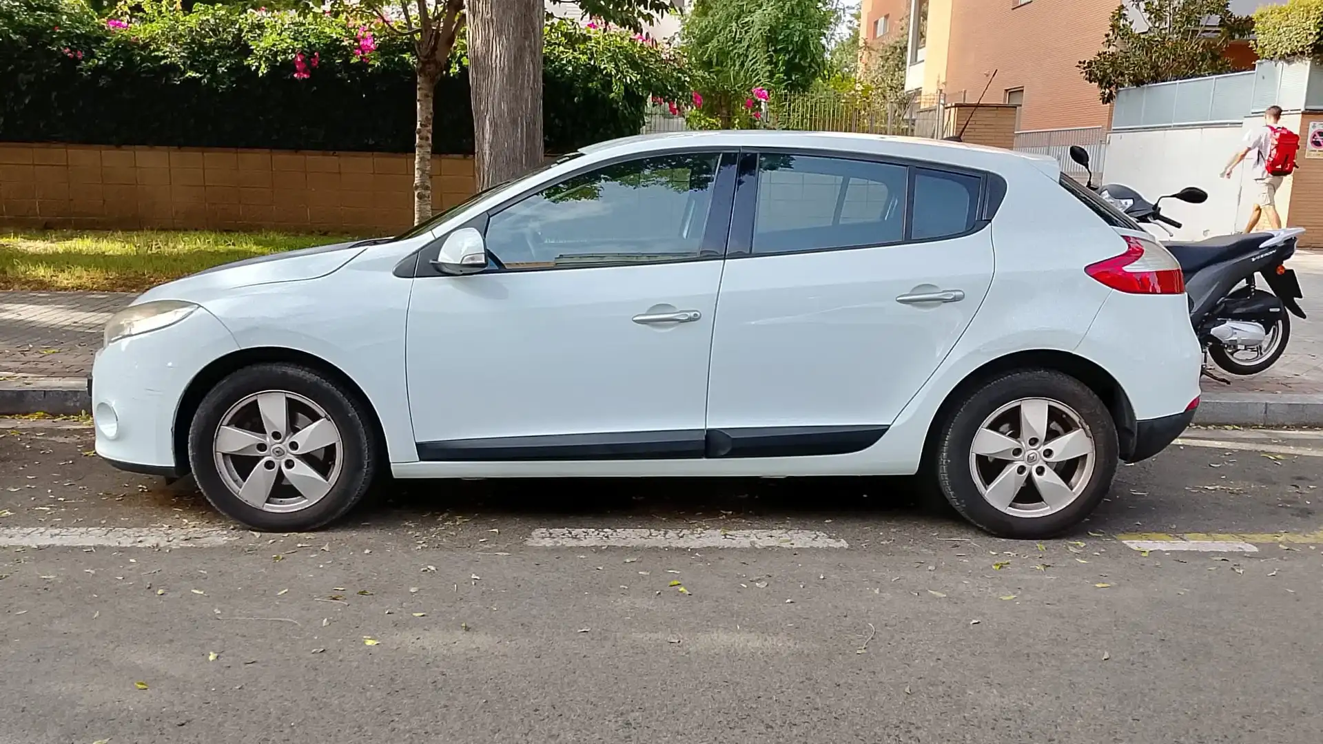 Renault Megane Mégane 1.6 SL Tom Tom 110 SL Tom Tom Blanco - 2