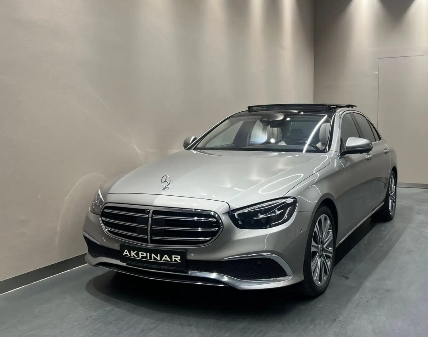 Mercedes-Benz E 300 E300 de *LUXURY*BURM*MASSAGE*SITZKLIMA*360°* Argent - 2