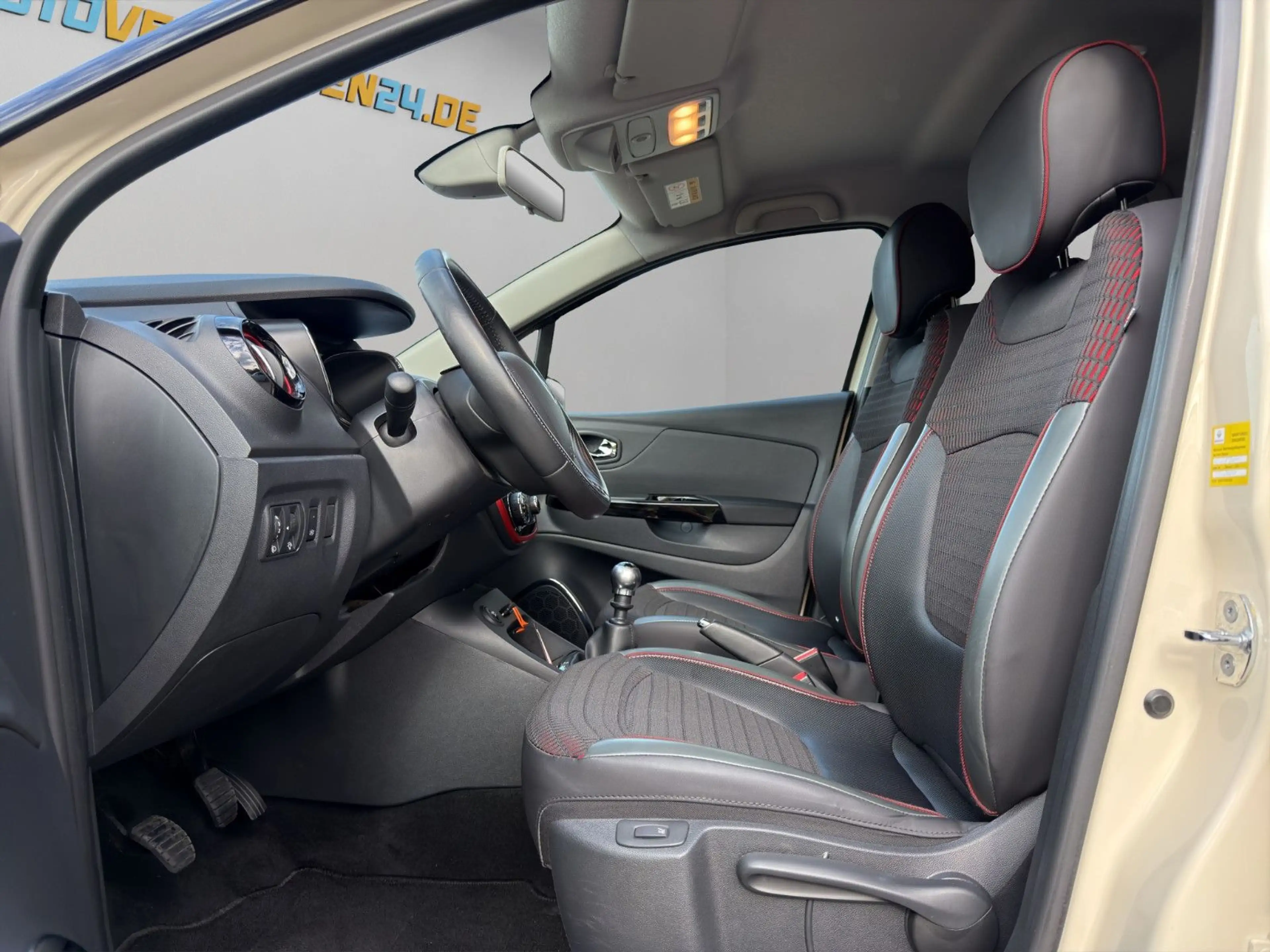 Renault Captur XMOD 1.2 TCe NAVI KAMERA SHZ BT 1.HD — photo 14