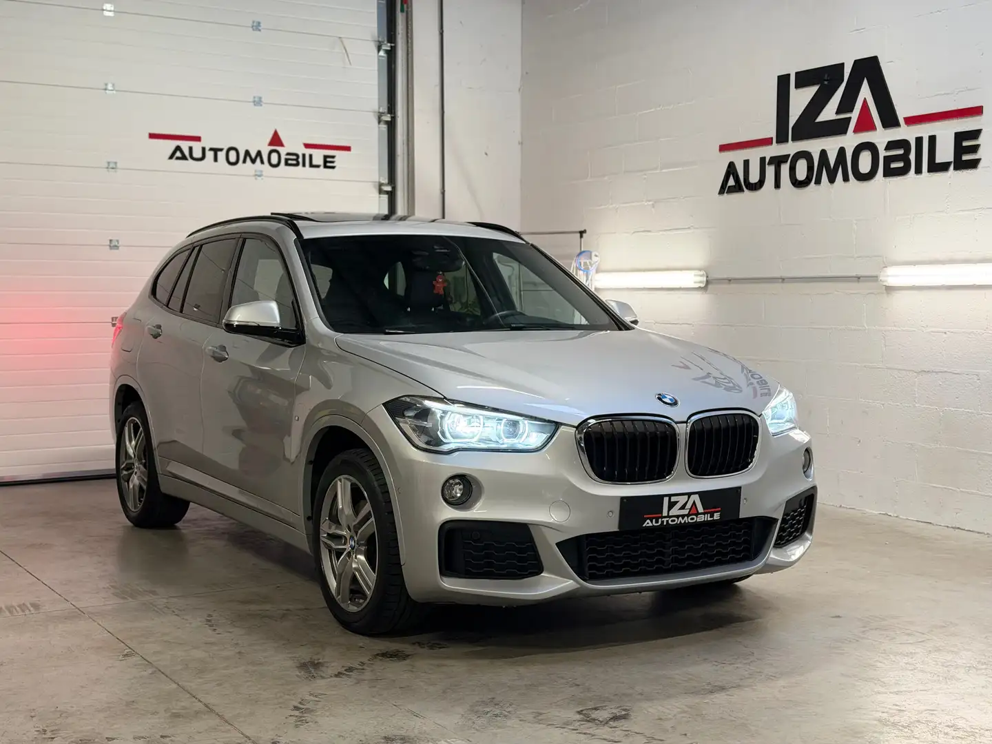 BMW X1 X1 2.0 dA xDrive18/ M-Pack/ 100% Full Options Argent - 1