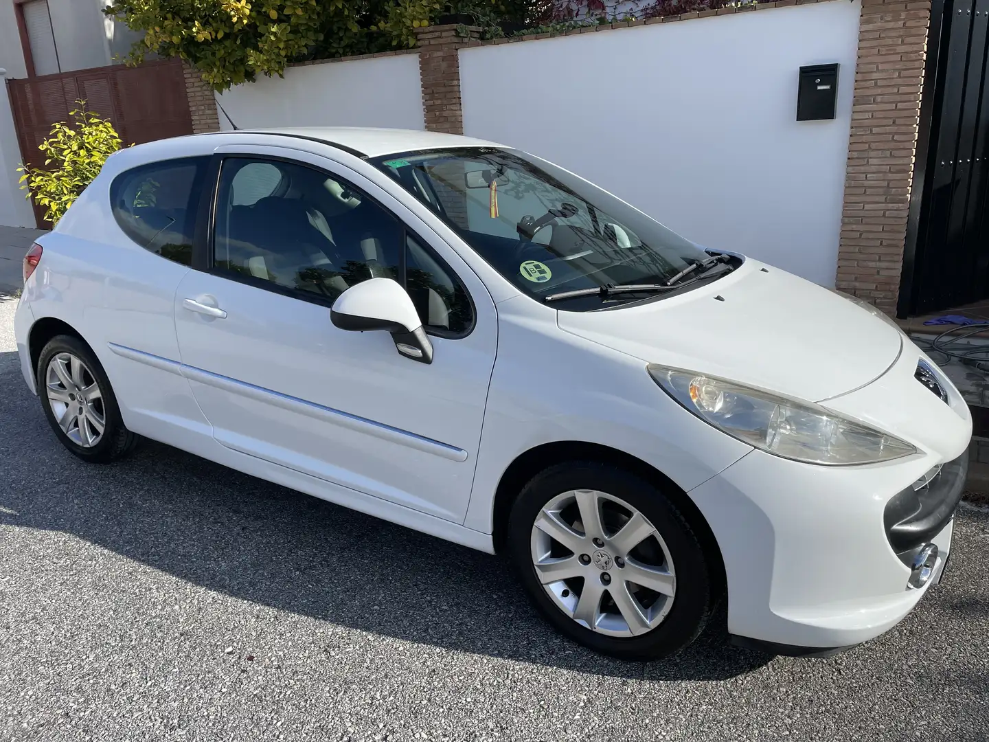 Peugeot 207 1.4HDI Confort - 2