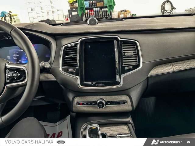 2024 Volvo XC90 Ultimate Bright Theme thumb 19