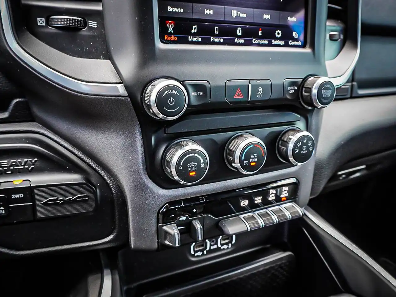 RAM 2500 photo RAM 2500