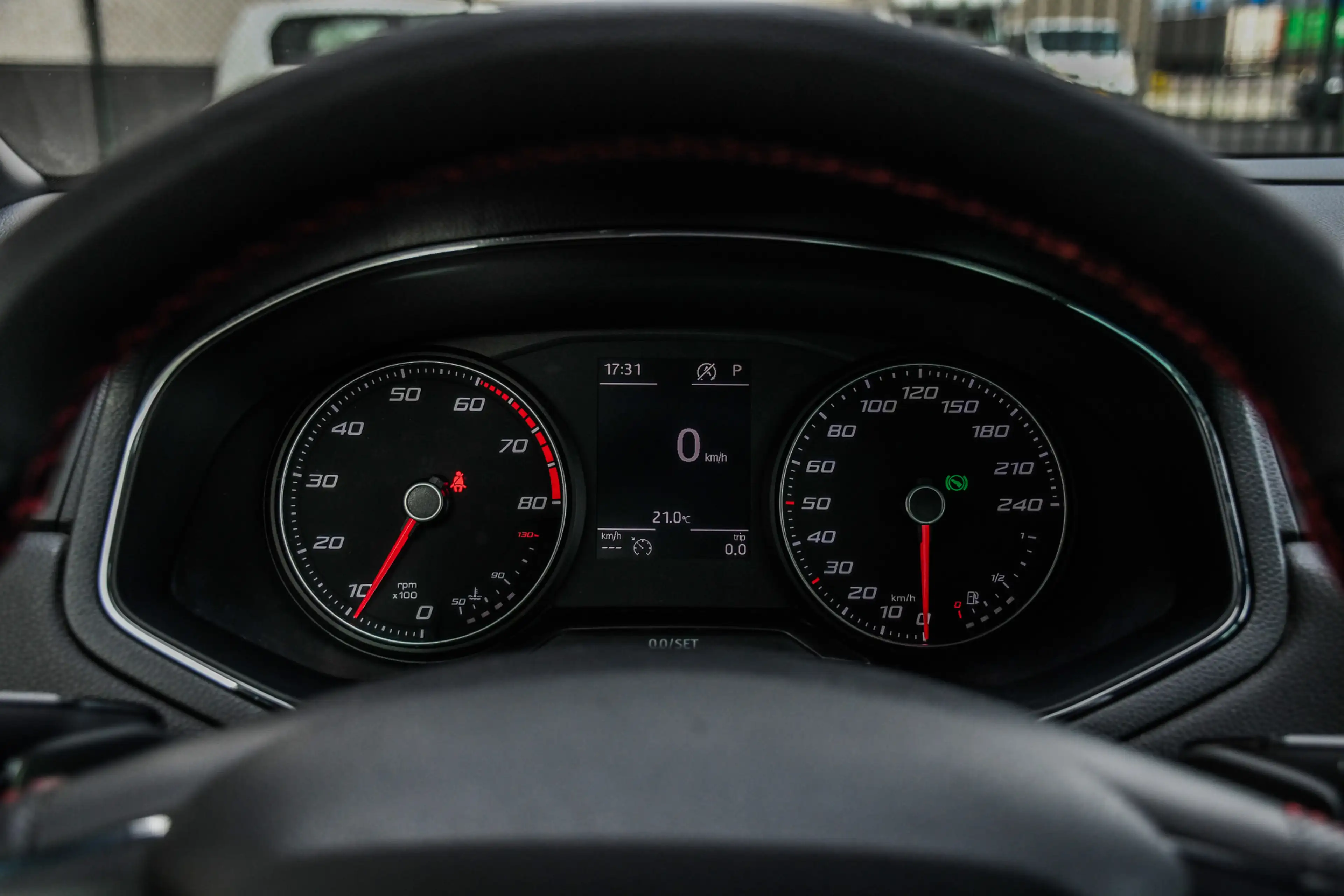 SEAT Arona 1.0 TSI FR — photo 8