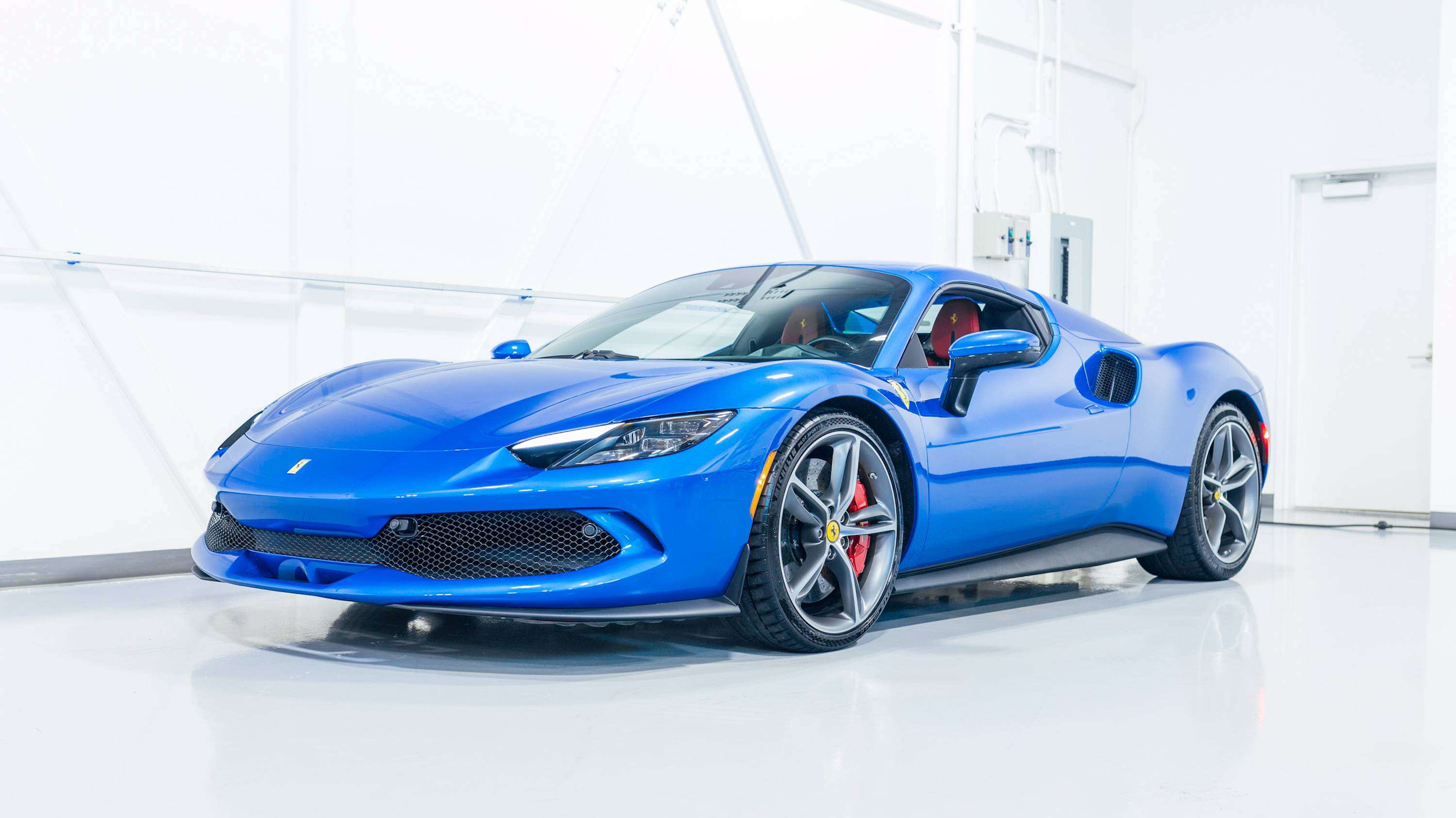 2025 Ferrari 296 GTS Convertible - Certified CPO — снимка 1