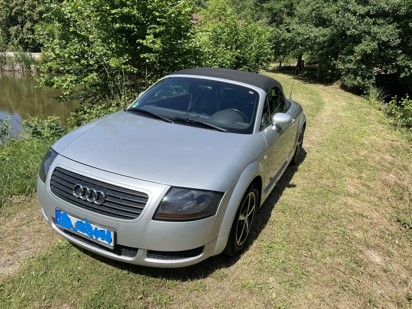 Audi TT TT Roadster 1.8 T Grau - 2
