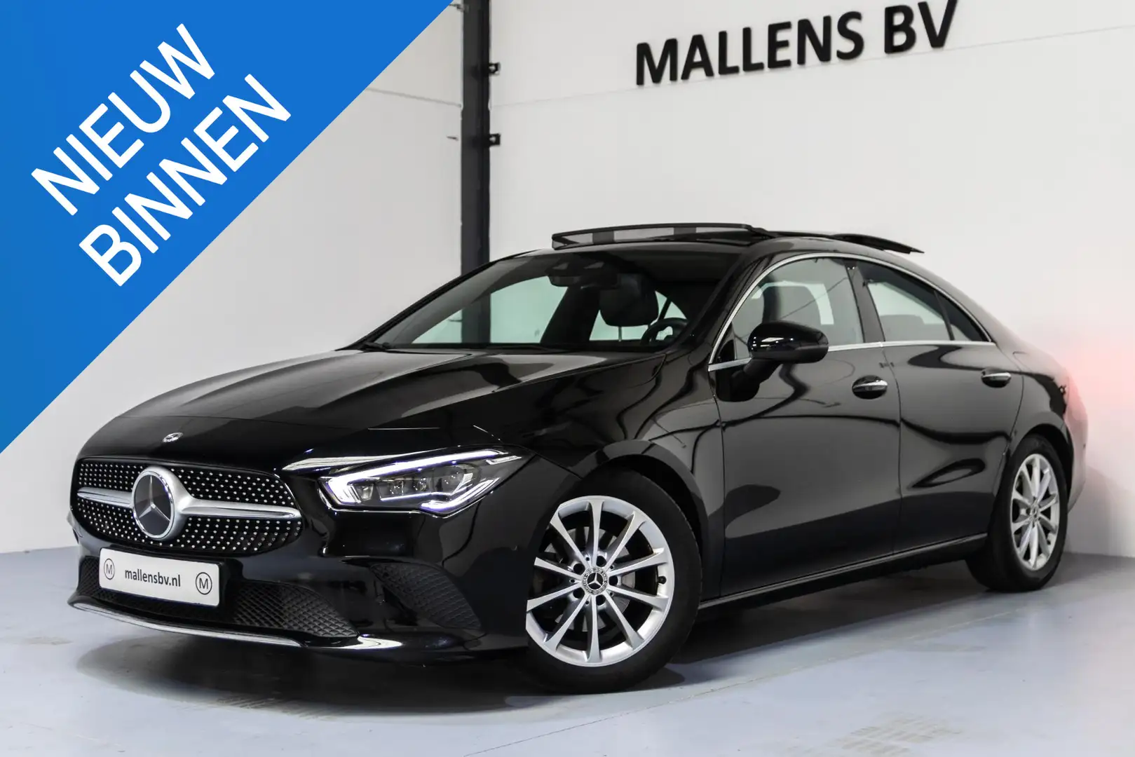 Mercedes-Benz CLA 180 Business Solution Luxury PANO/MEMORY/LEER/NAP/DEAL Zwart - 1