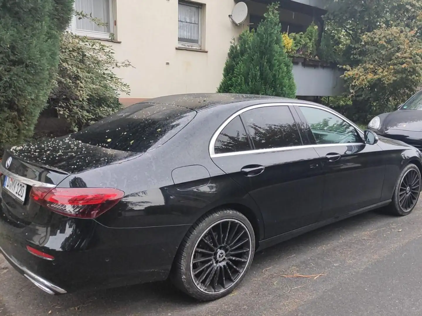 Mercedes-Benz E 200 E 200 d 9G-TRONIC Schwarz - 2