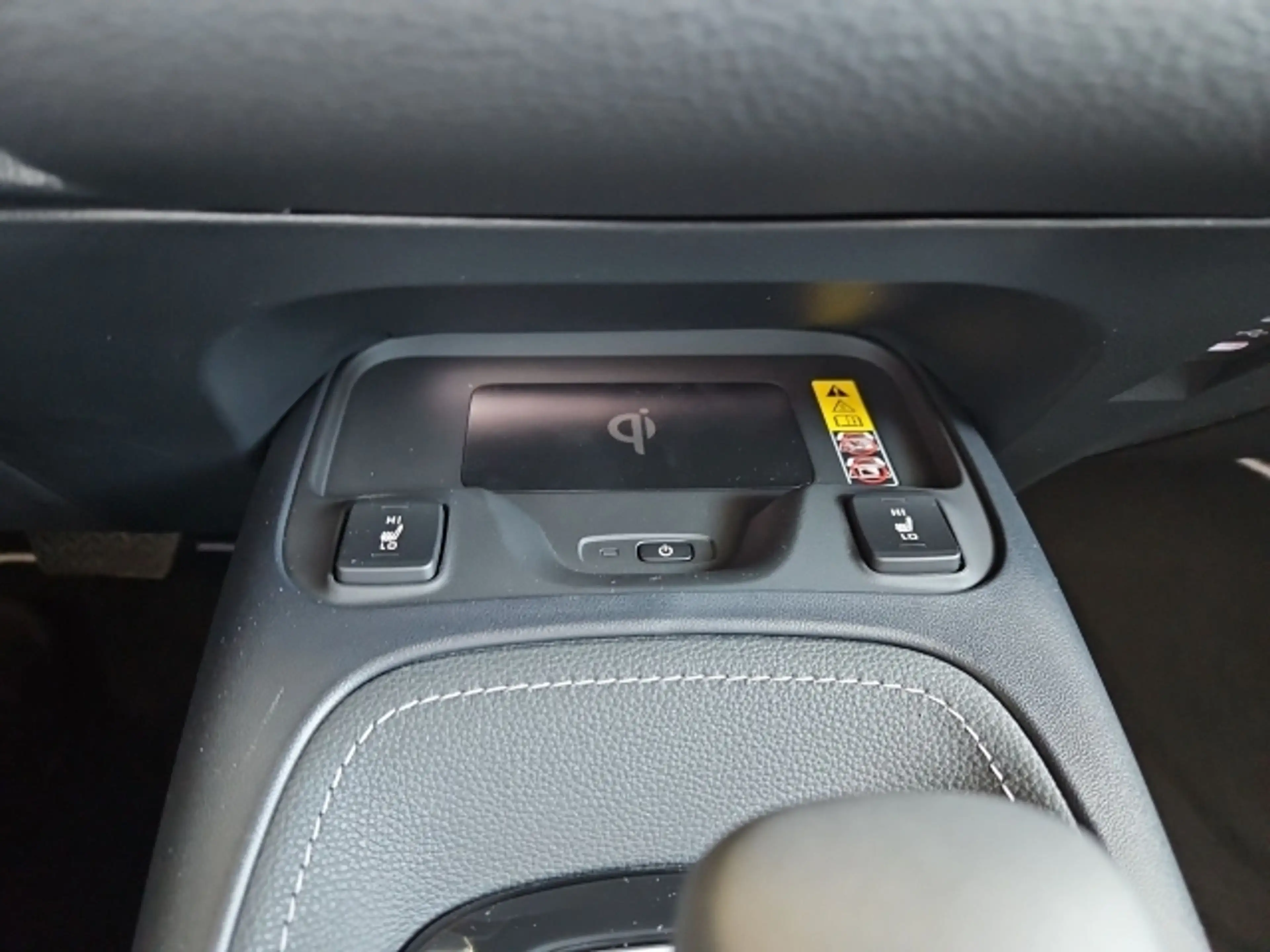 Toyota Corolla Corolla HB/TS Touring Sports Teamplayer 1,8-l-Hybr — photo 7