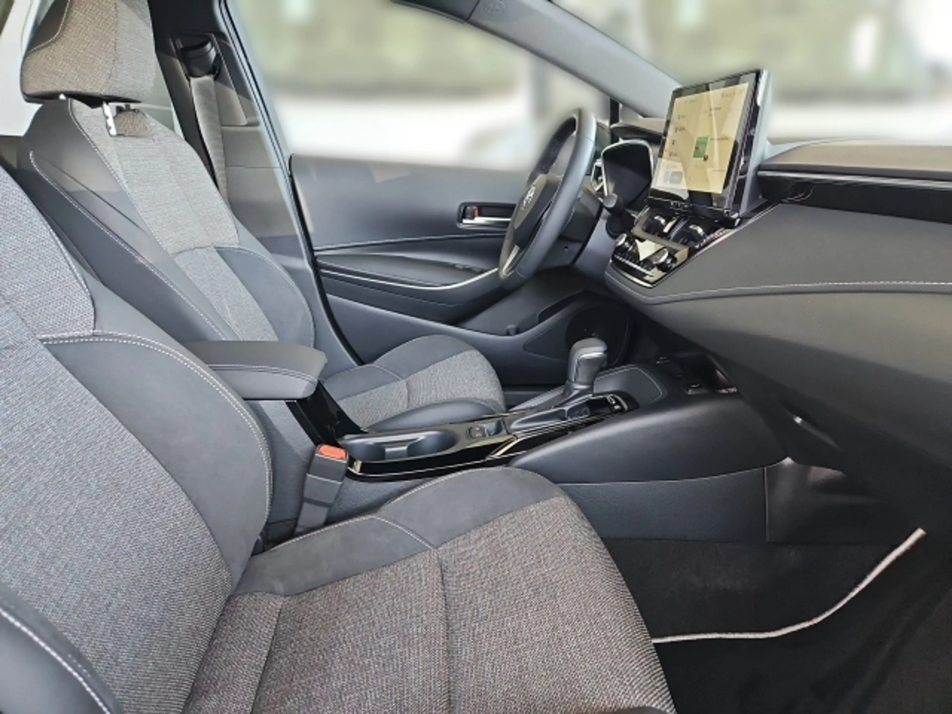 Toyota Corolla Corolla HB/TS Touring Sports Teamplayer 1,8-l-Hybr — photo 14