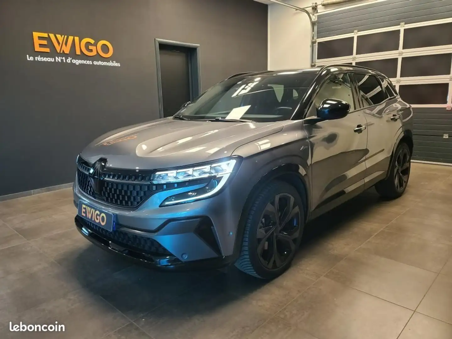 Renault Austral 1.2 E-TECH 200ch FULL-HYBRID 1.7KWH ICONIC ESPRIT  Gris - 1