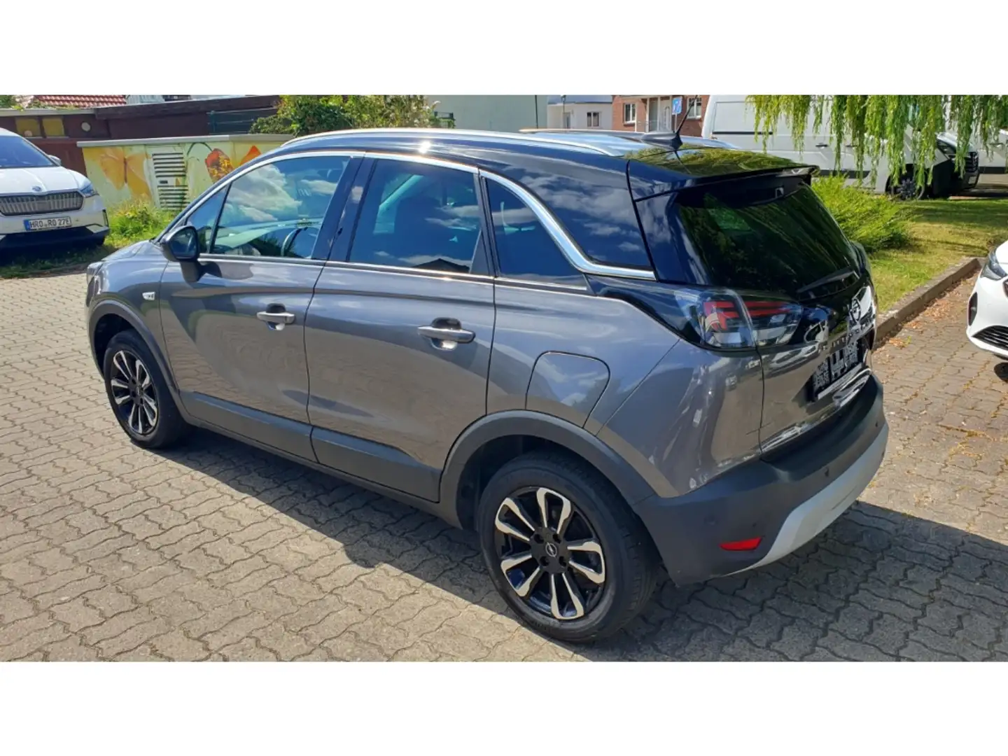 Opel Crossland Elegance 1.2 Turbo SHZ+LHZ+Kamera Grau - 2