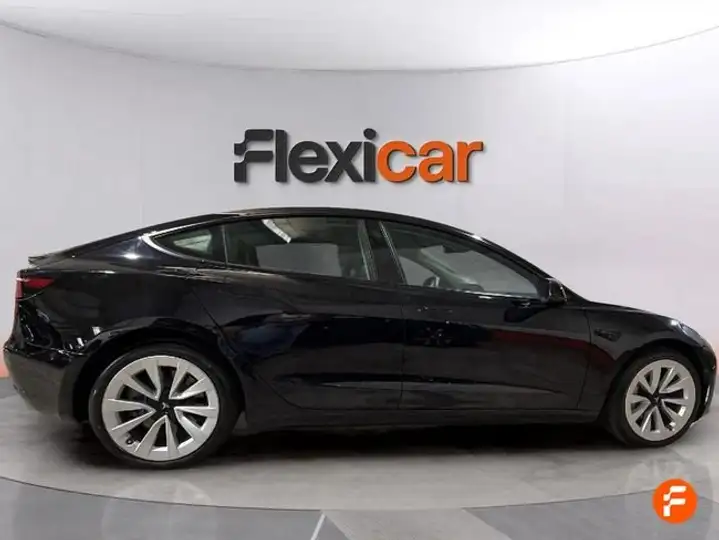 Tesla Model 3 2024, foto 9