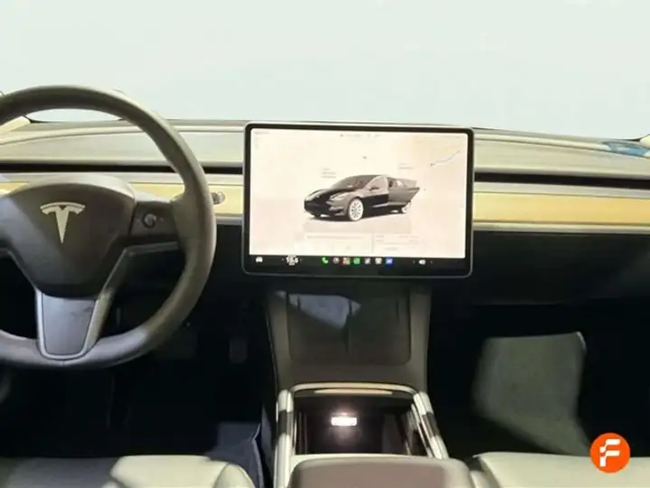 Tesla Model 3 2024, foto 13