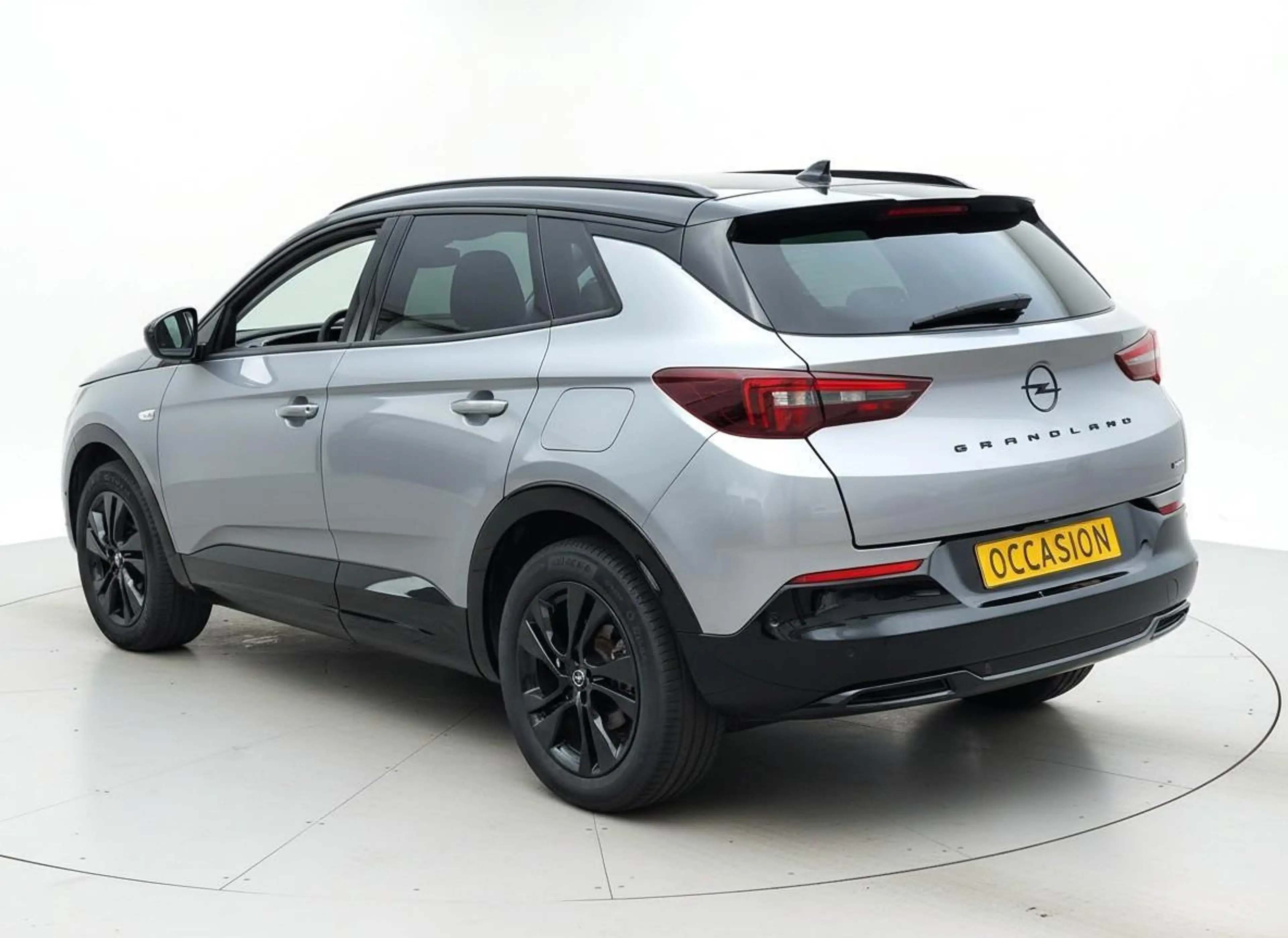 Opel Grandland 1.6 Turbo Plug-In Hybrid GS Line — photo 10