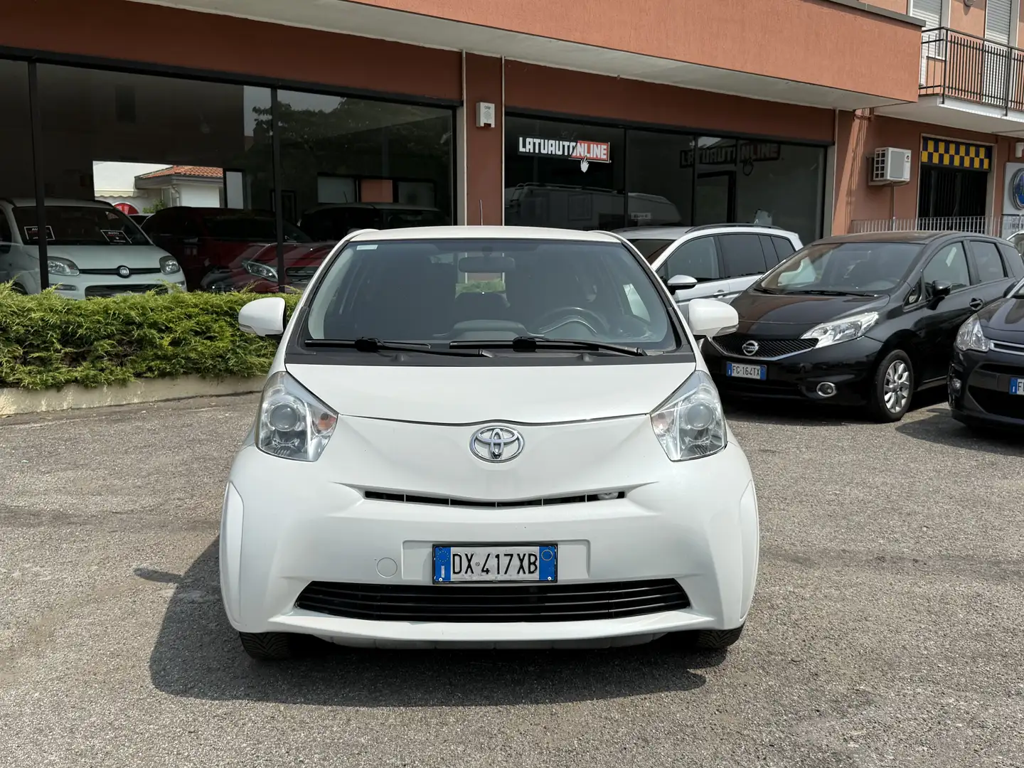 Toyota iQ iQ 1.0 cvt (multidrive) Bianco - 2