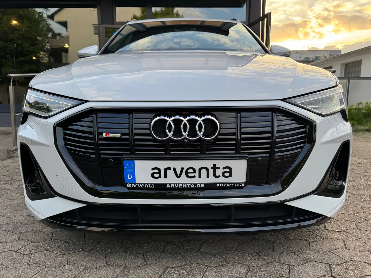 Audi Q8 e-tron SPORTBACK S-LINE 55 QUATTRO|-43%LP|NEUWAGEN|SOFORT Weiß - 2