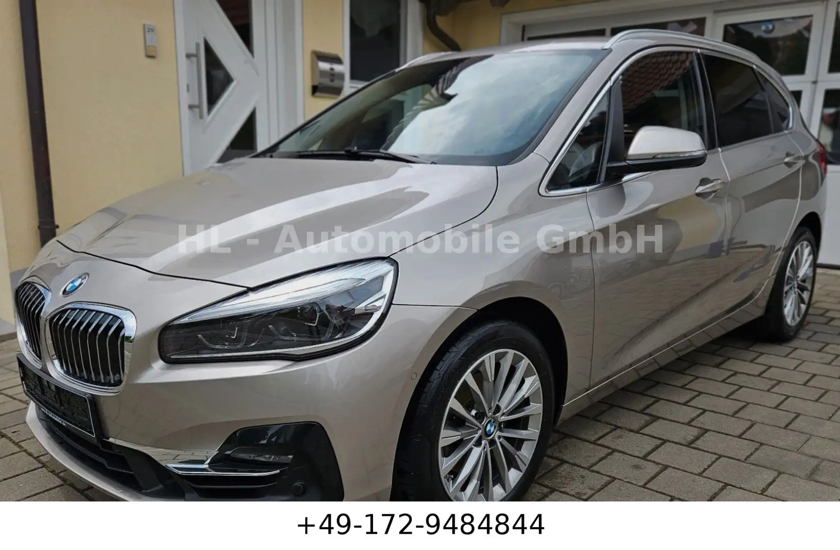 BMW 220 220i ActiveTour*PARKAS*RFK*KOMF.Z*VORB.HECKTRÄG Zilver - 1