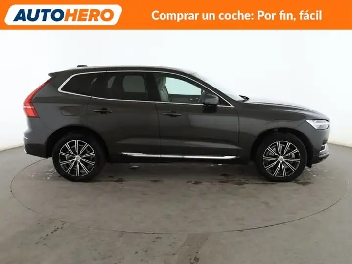 Volvo XC60 2021, foto 7