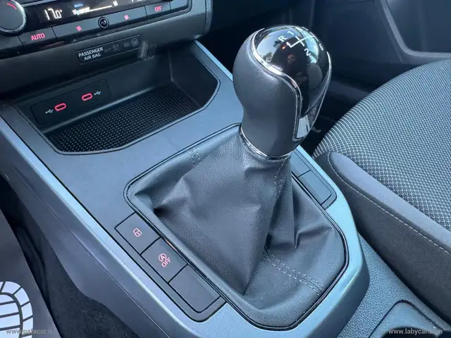 Seat Arona view 9