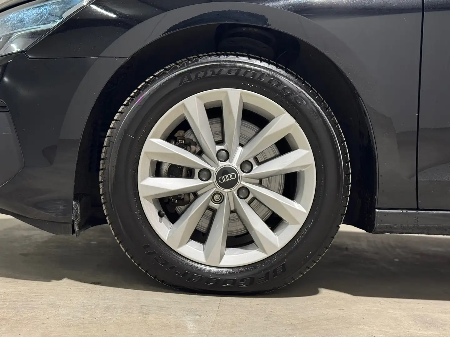 Audi A3 SPORTBACK 35 TFSI Business edition 2020 LED VIRTUA Zwart - 2