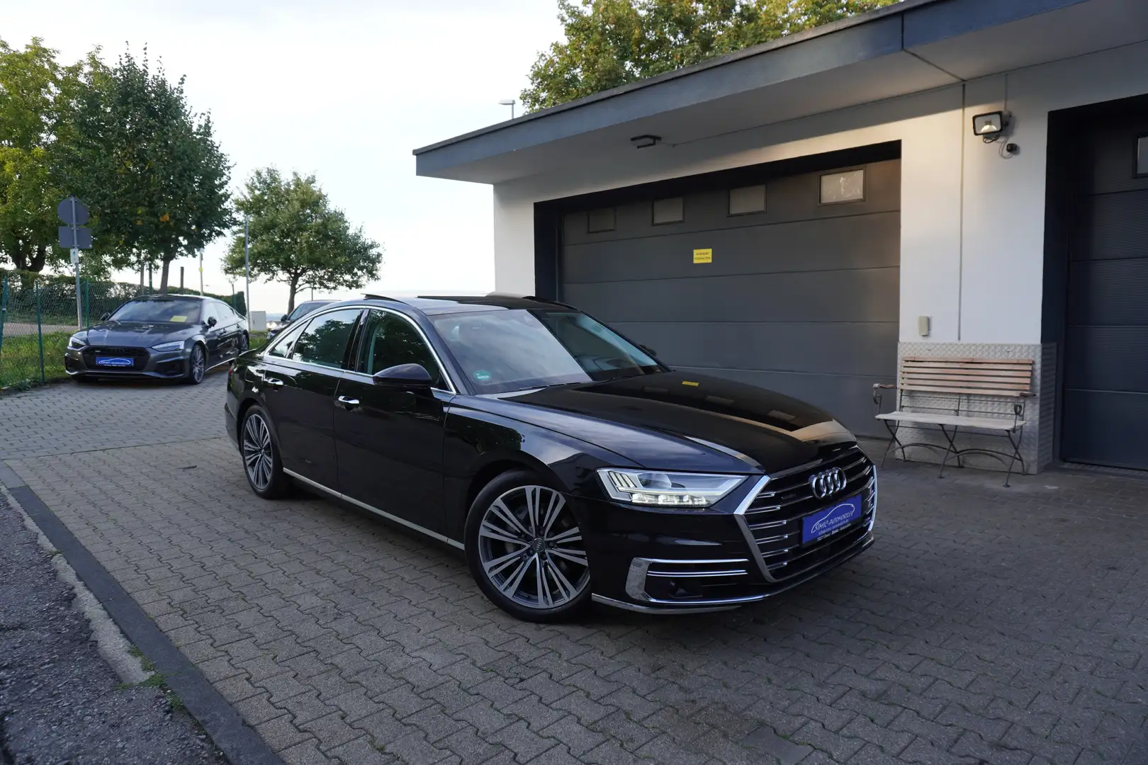 Audi A8 50 TDI Quattro LEDER+NAVI+PANO+StHzg+KAMERA+ALU20z Schwarz - 1