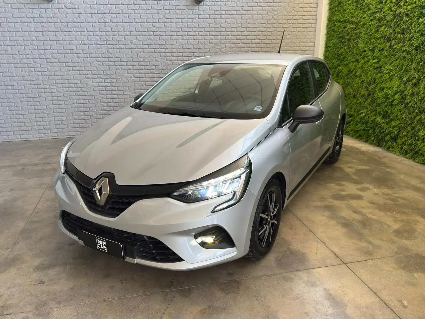 Renault Clio techno Silber - 2