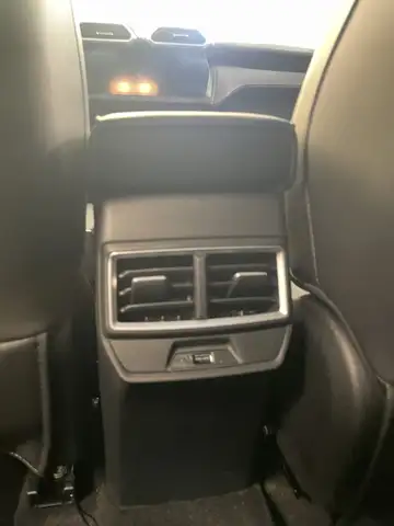 MG ZS view 11
