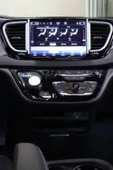 Chrysler Grand Caravan 2027 — фото 17