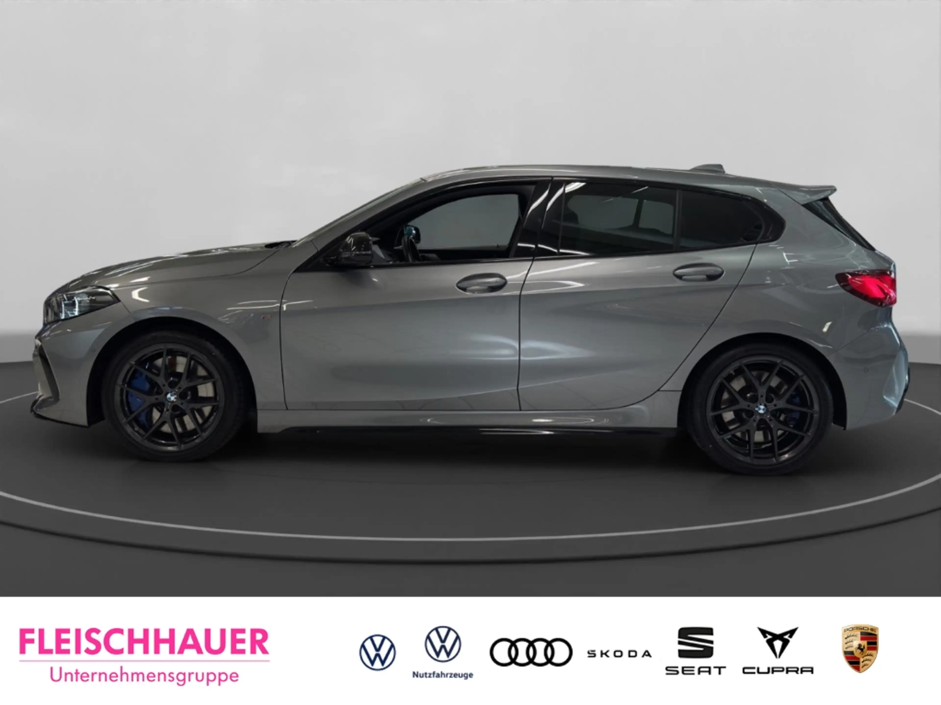 BMW 135 i xDrive Matrix LED+Pano+HUD+Kamera+Performance M — photo 3