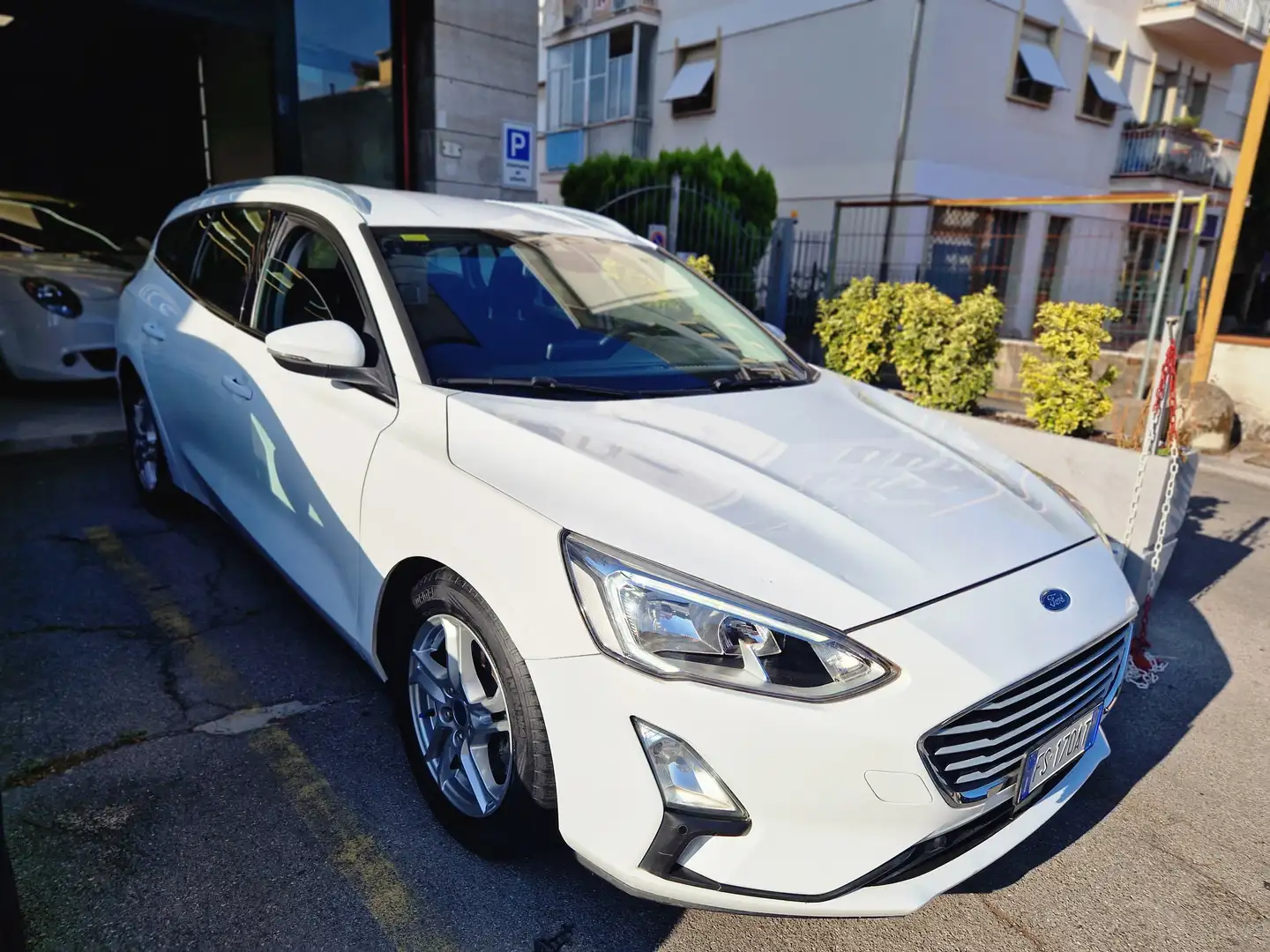 Ford Focus Focus V 2018 SW SW 1.5 ecoblue Business s Bianco - 1