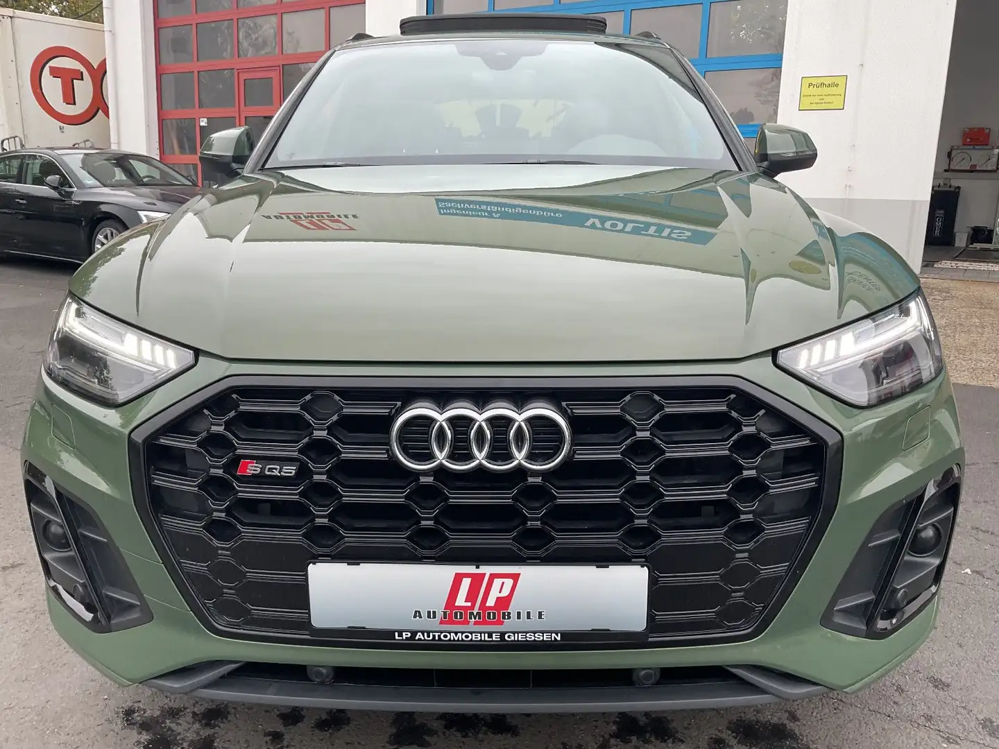 Audi SQ5 Sportback 3.0 TDI quattro Pano.Kamera AHK Grün - 2