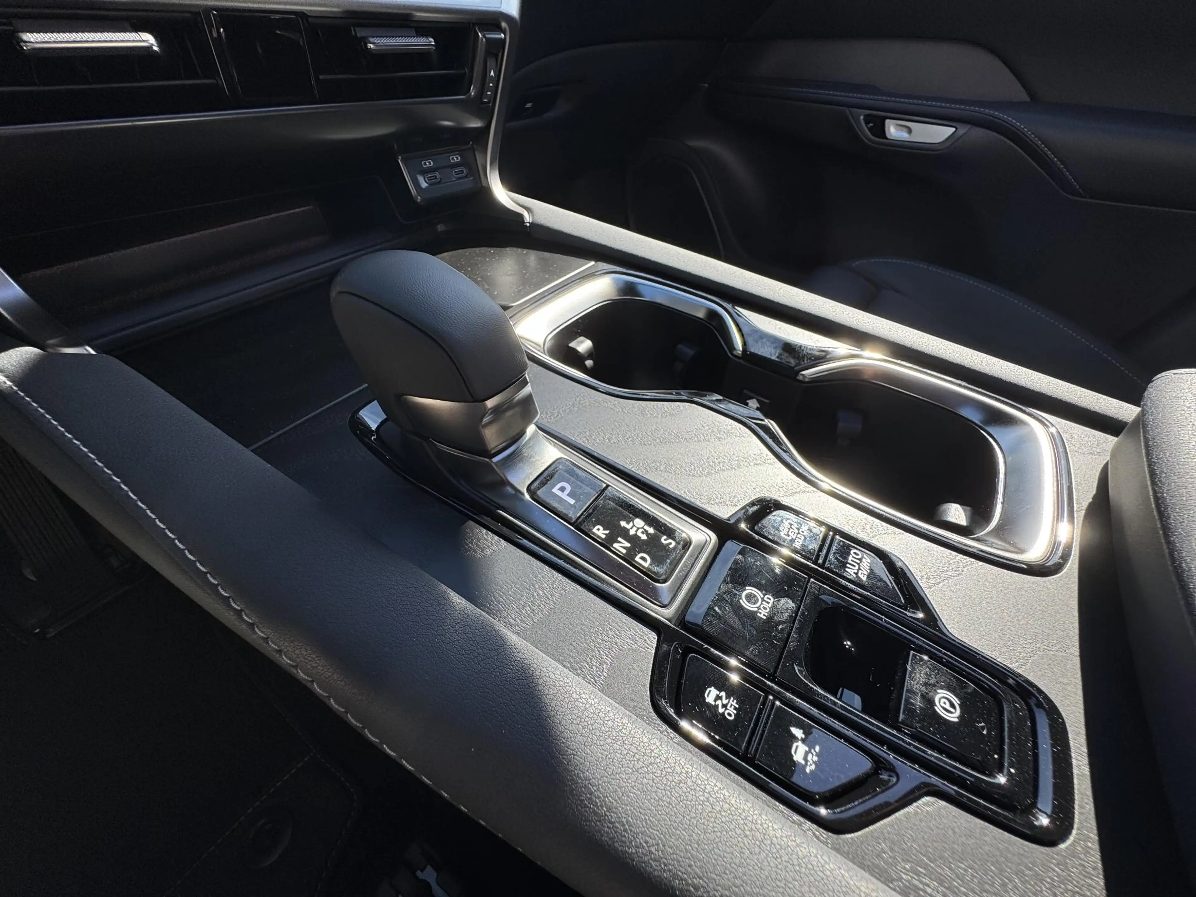 Lexus RX 450h 450h+ Plug-in Hybrid President Line DIRECT LEVERBA — photo 31