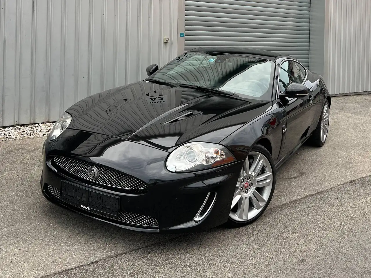 Jaguar XKR