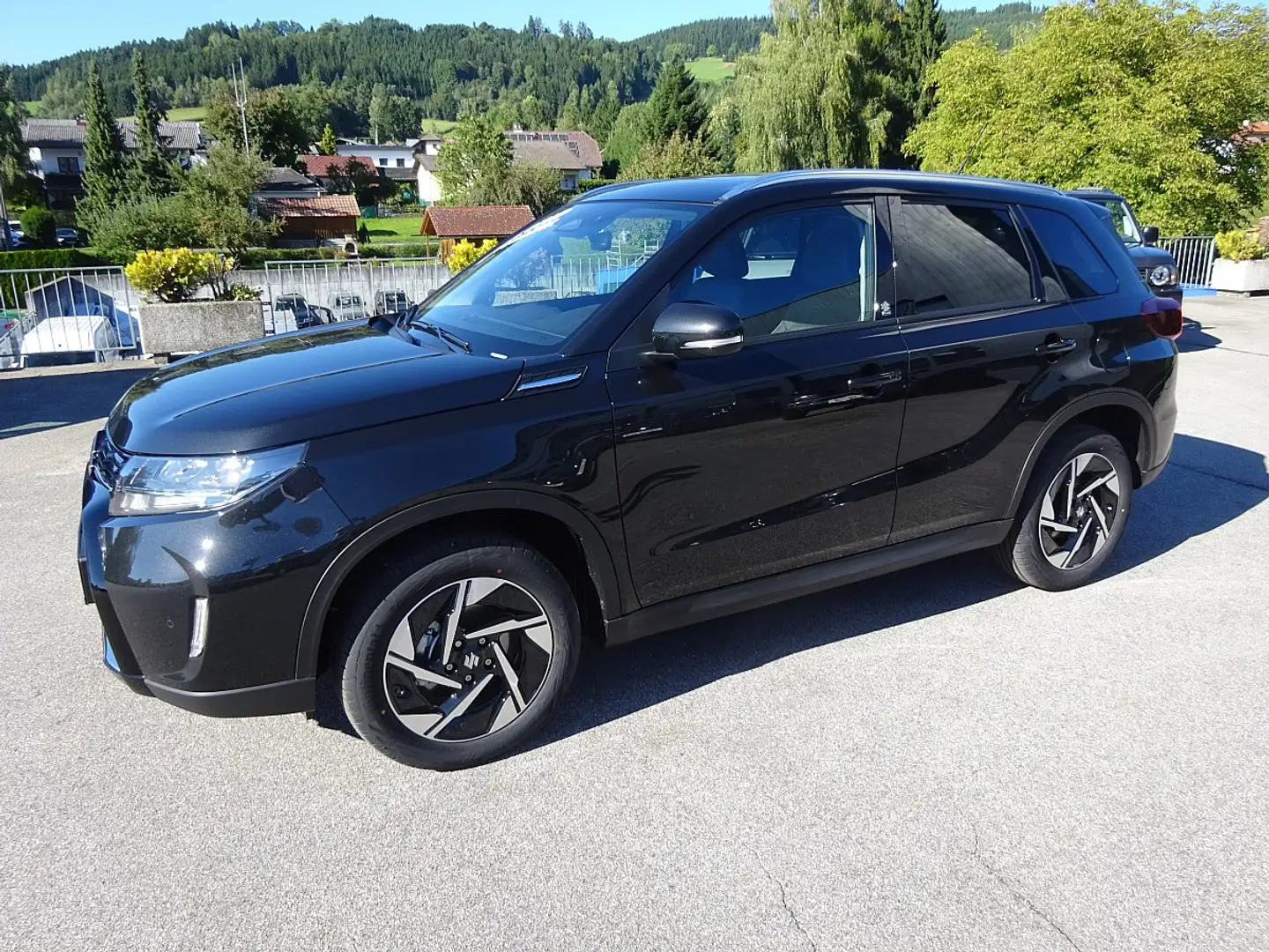 Suzuki Vitara 1,4 Hybrid ALLGRIP 6AT flash,"NEUE AUTOMATIK", ... Schwarz - 1