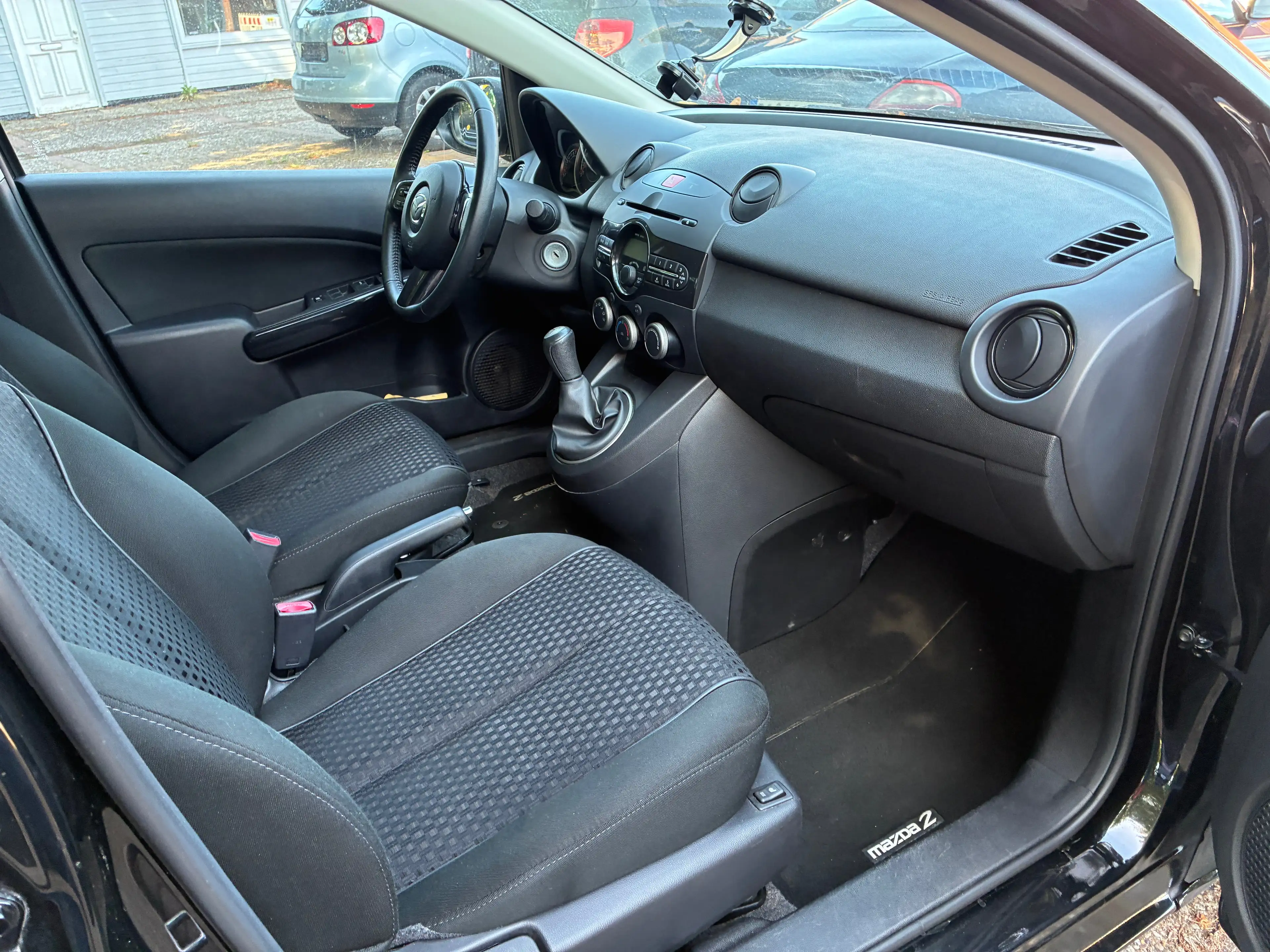 Mazda 2 1.3 Sendo Klimaautom. Sitzheizung PDC — photo 6