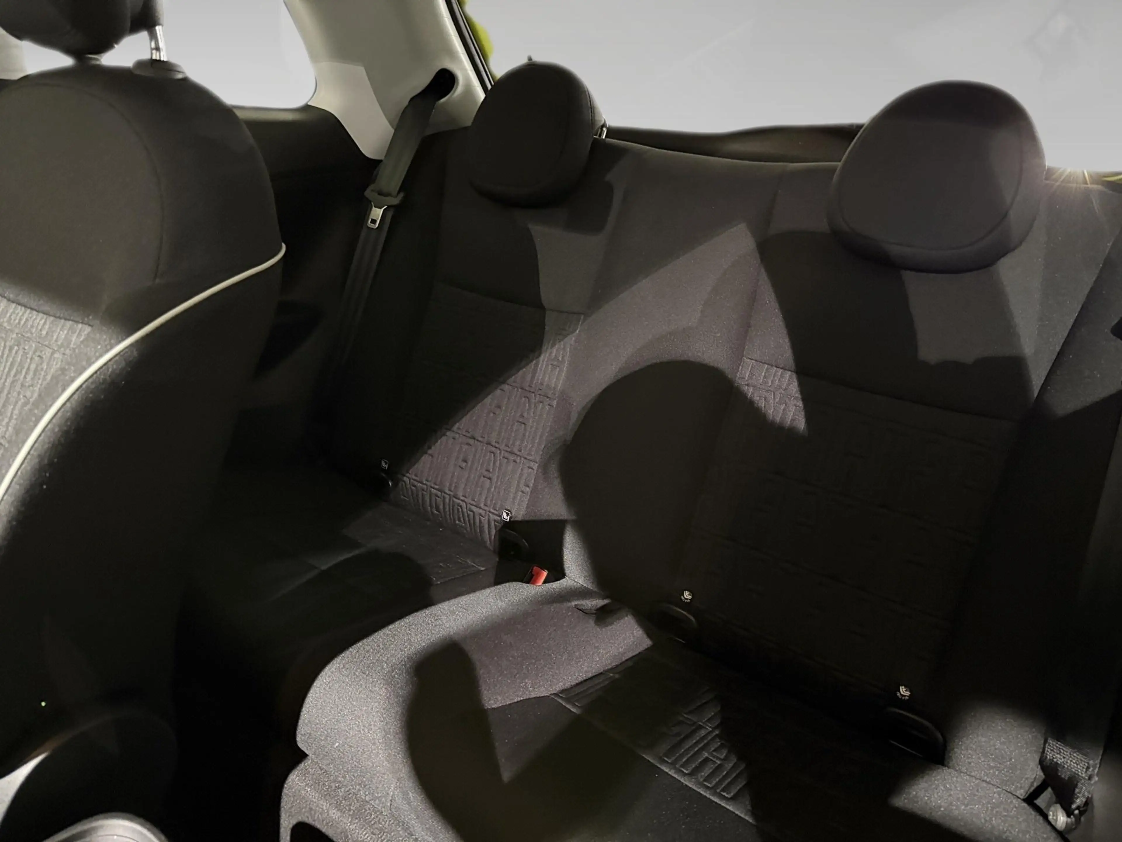Fiat 500e 500e 24 kWh LIMO — photo 11
