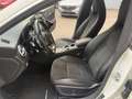 Mercedes-Benz CLA 200 Shooting Brake AMG Line 7G-DCT Automatic Blanc - thumbnail 9