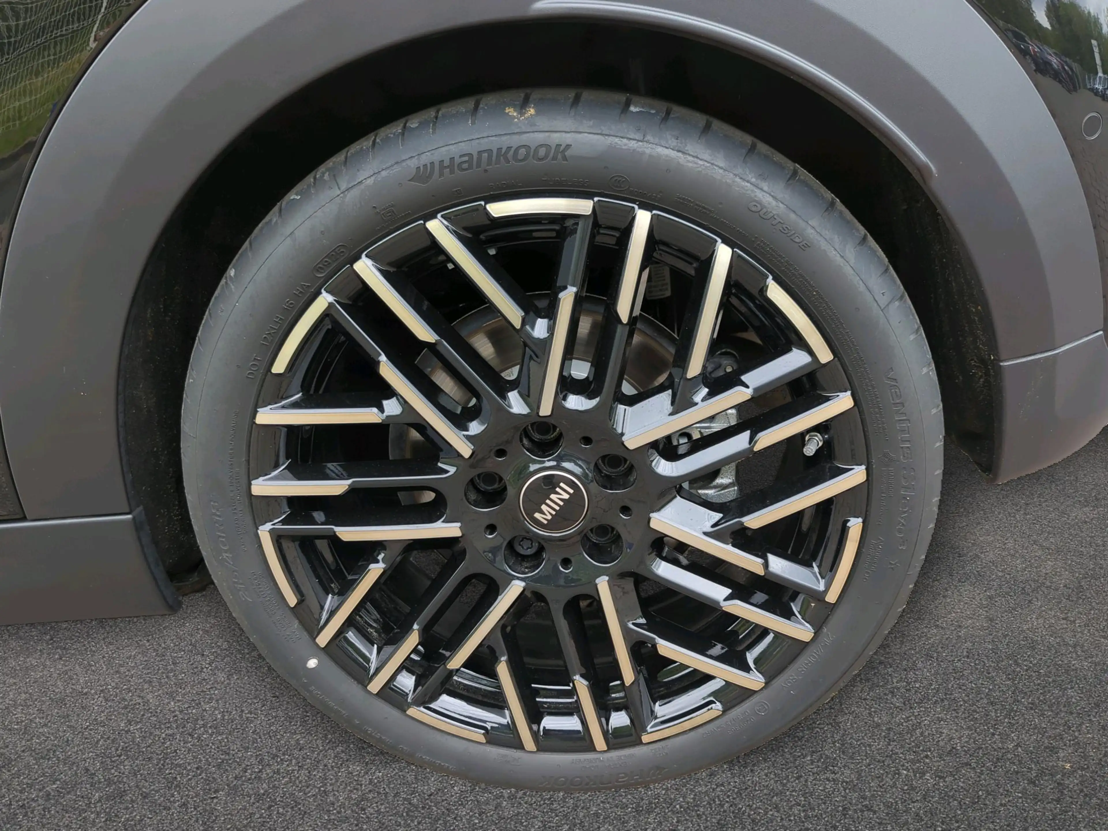 MINI Cooper S Favoured Trim — photo 11