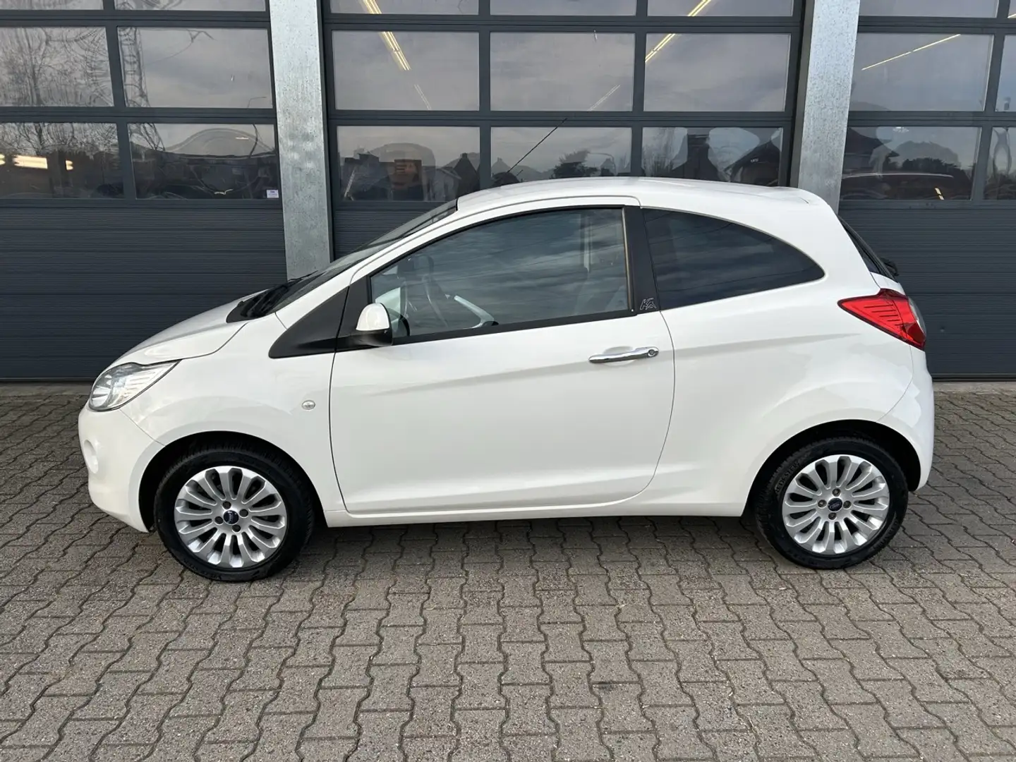 Ford Ka/Ka+ 1.2 69pk Titanium X Blanc - 2
