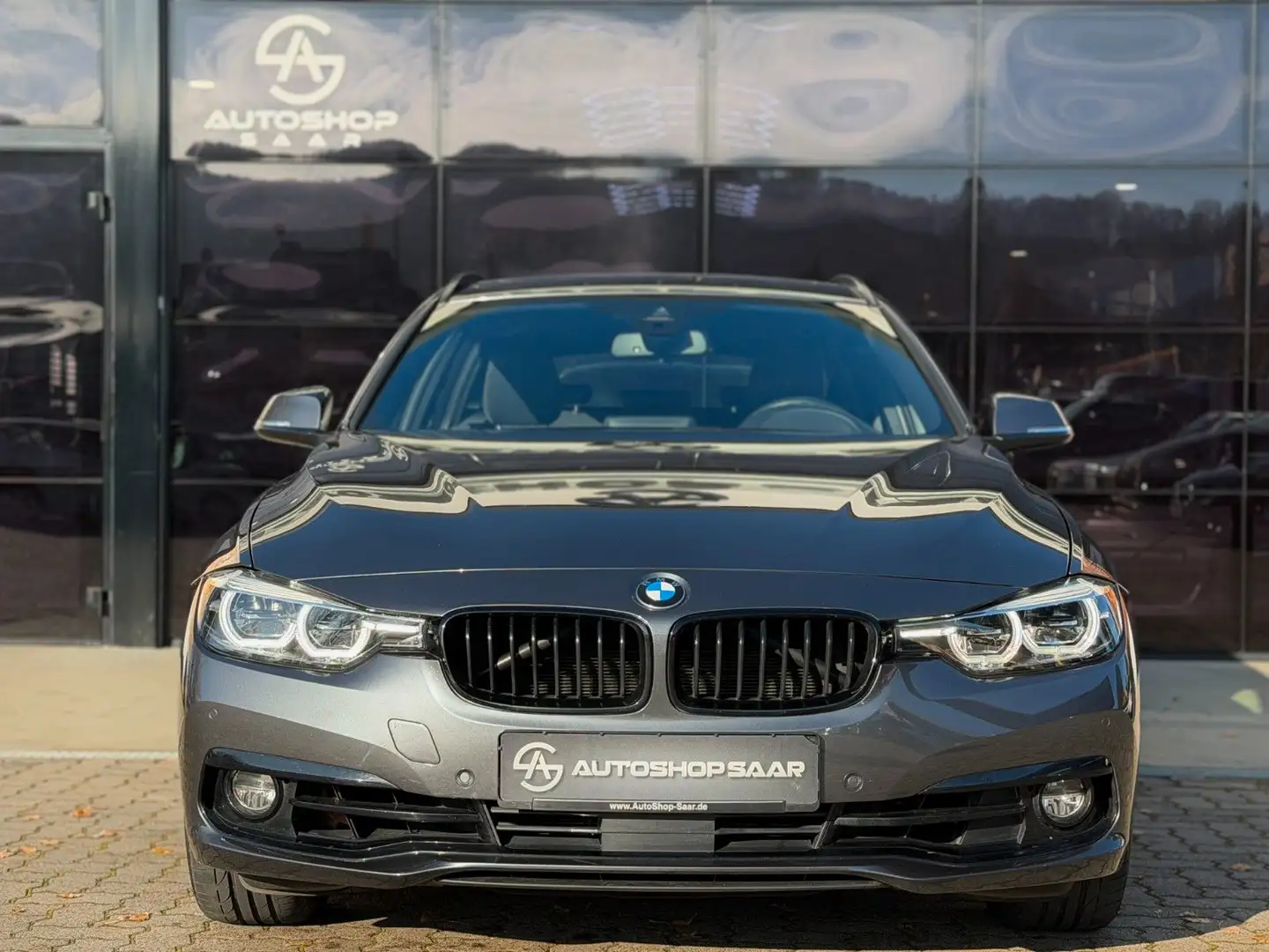BMW 340 I Touring xDrive Sport Line Shadow 1.HAND Gri - 2