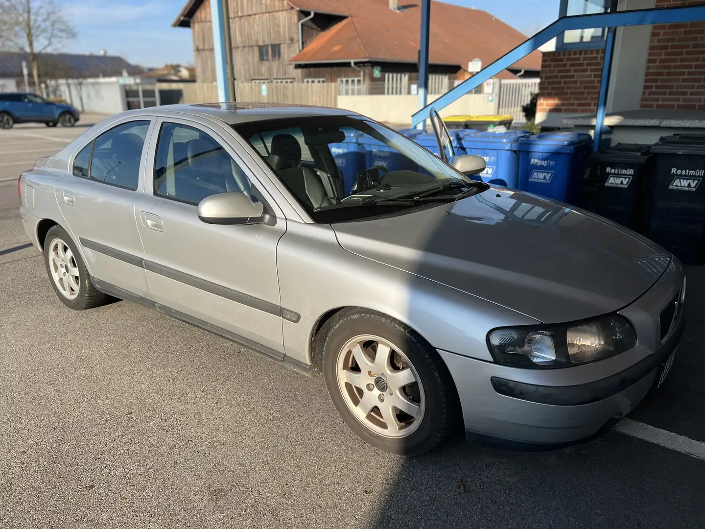 Volvo S60 2.4T AWD Comfort - 1