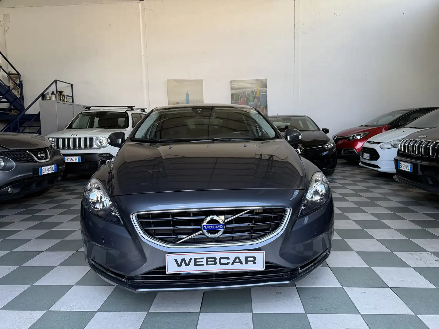 Volvo V40 1.6 d2 Summum s/b-xeno Grigio - 1